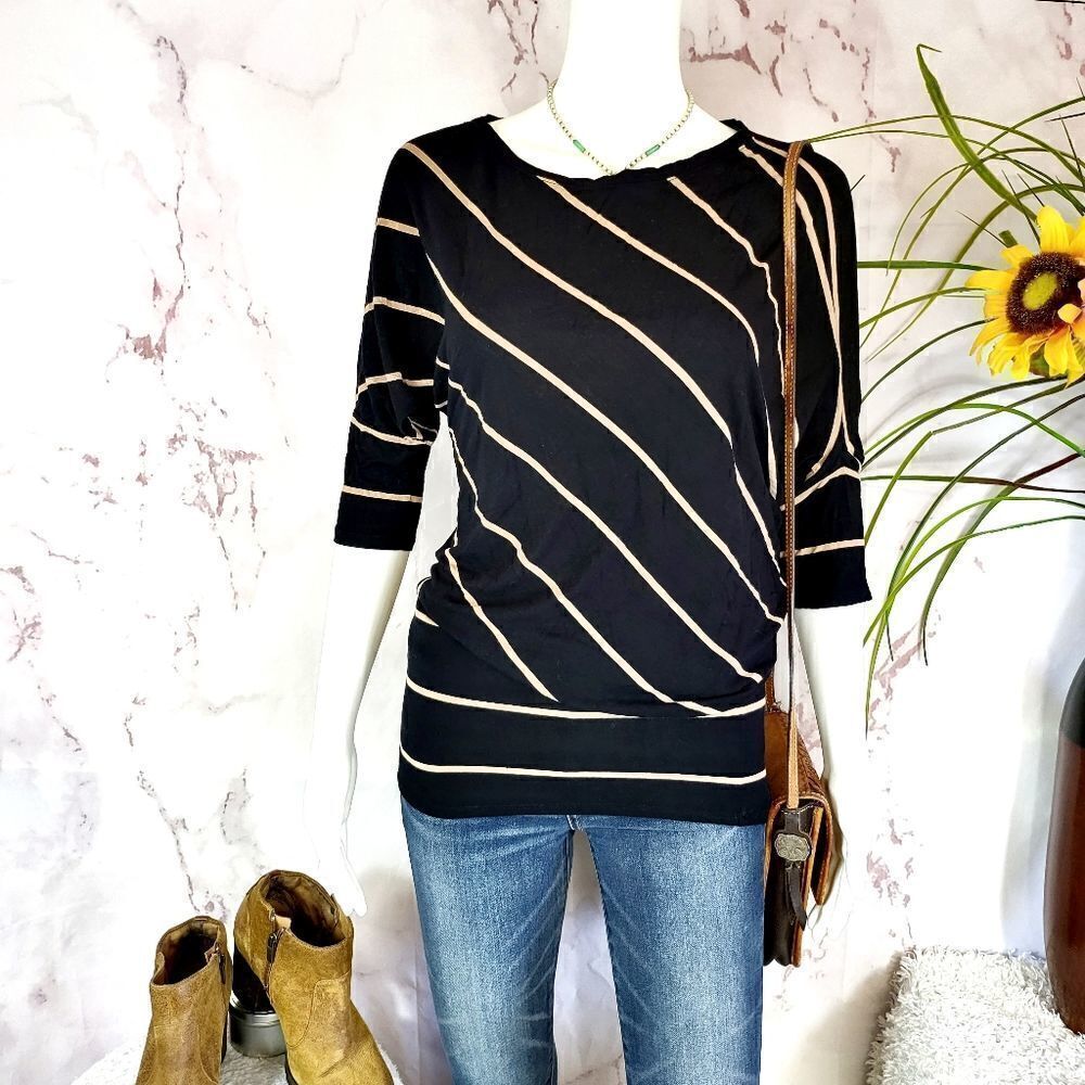 BCBGMAXAZRIA convertible neckline top 